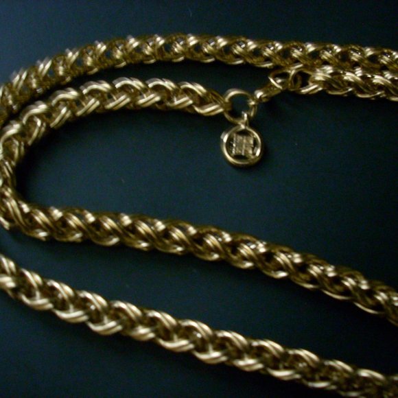 Givenchy Vintage Long Gold Necklace with 18" drop. - Picture 2 of 8